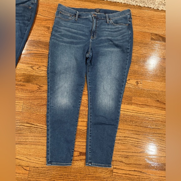 J. Crew Women's Dark Blue Skinny Jeans - Picture 2 of 5